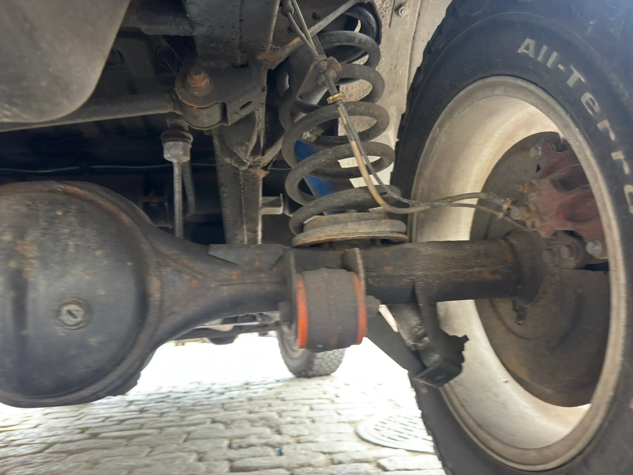 under-rear-passenger-wheel-shows-polybush